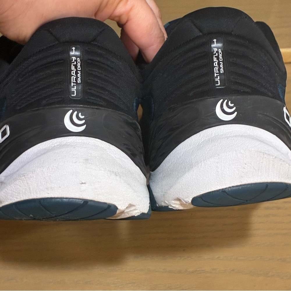 Topo Athletic Ultrafly 4 Men’s size 13 Blue Black Wide Toe - Picture 5 of 9